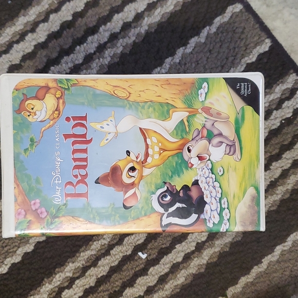 VINTAGE BLACK DIAMOND DISNEY CLASSIC VHS 📼 MOVIES...11 TOTAL. GOOD CONDITION. - Picture 12 of 17